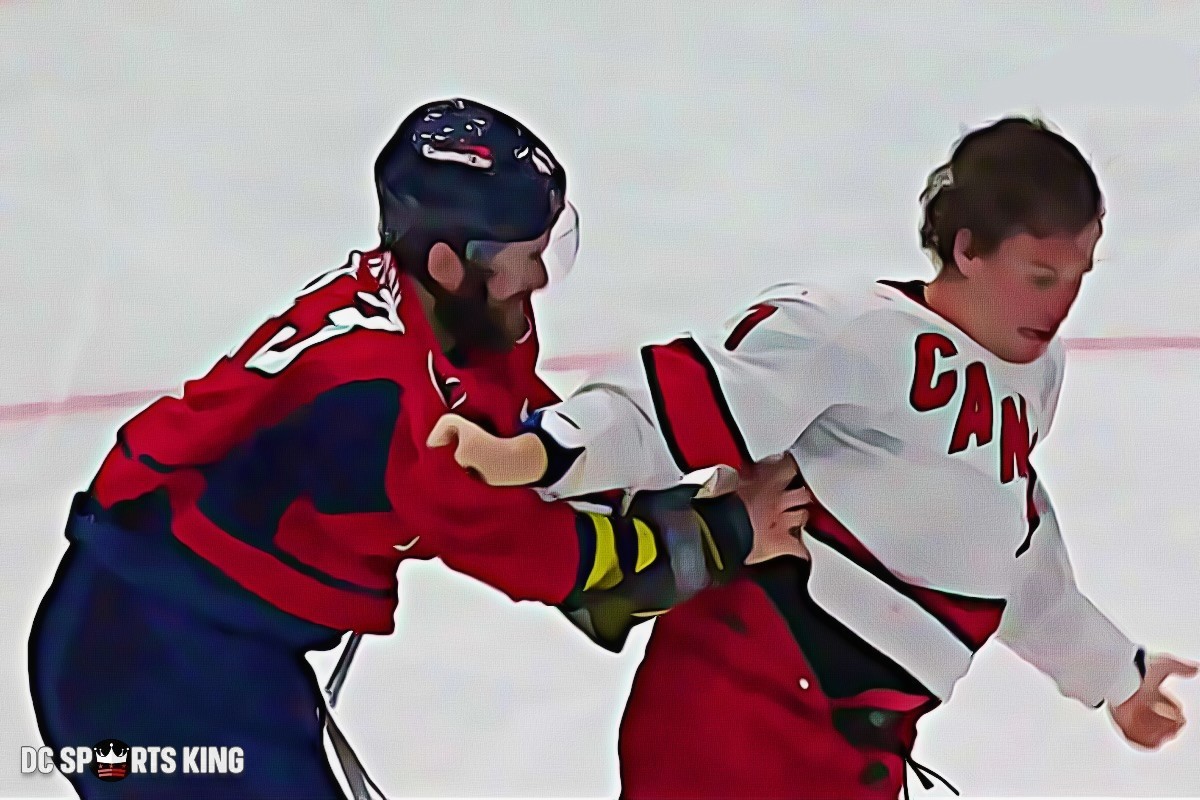 Tom Wilson nearly knocks out Brendan Smith in fight with two big uppercuts